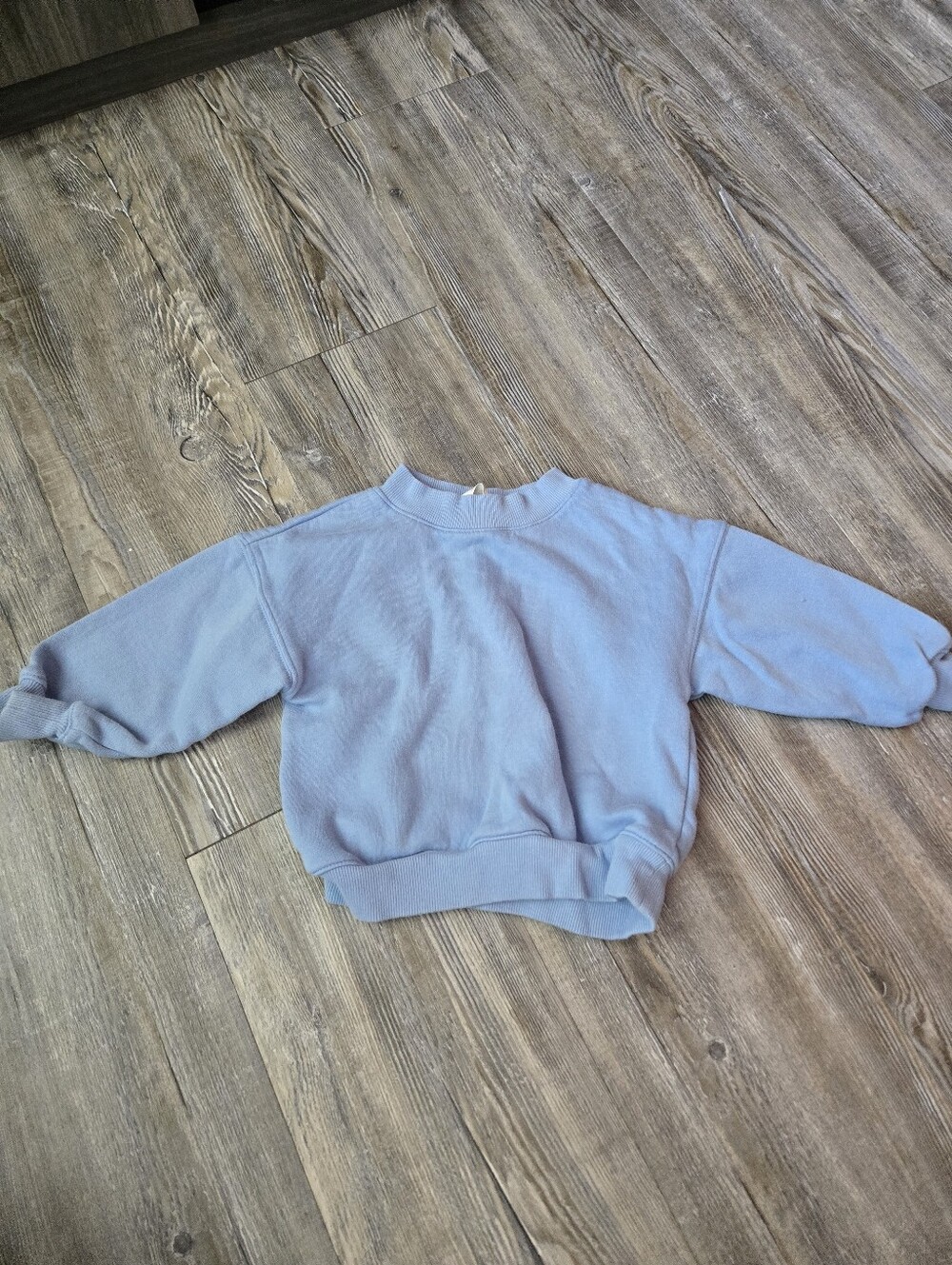 2T Boys H&M Light Blue Crewneck Sweatshirt